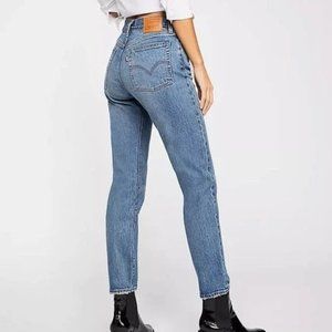 LEVI'S Premium Wedgie Icon High Rise Ankle Jeans - Size 27